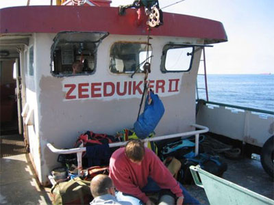 Met de Zeeduiker op de Noordzee op weg naar een wrakduik.